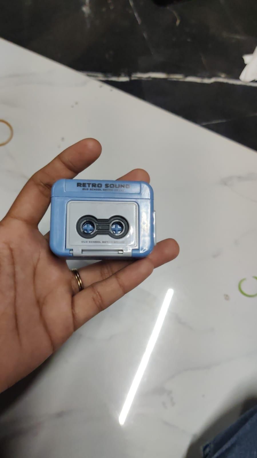 Vintage Audio Mini Keychain - Retro Sound & Style! - Eazylife India